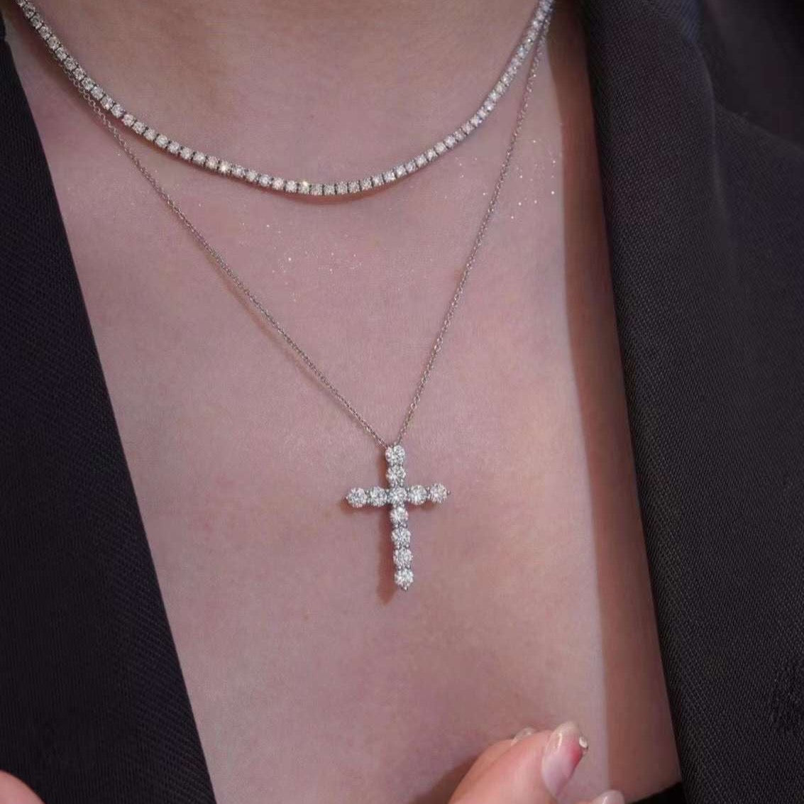 1.65 Carat Round Diamond Cross Pendant with Adjustable Chain