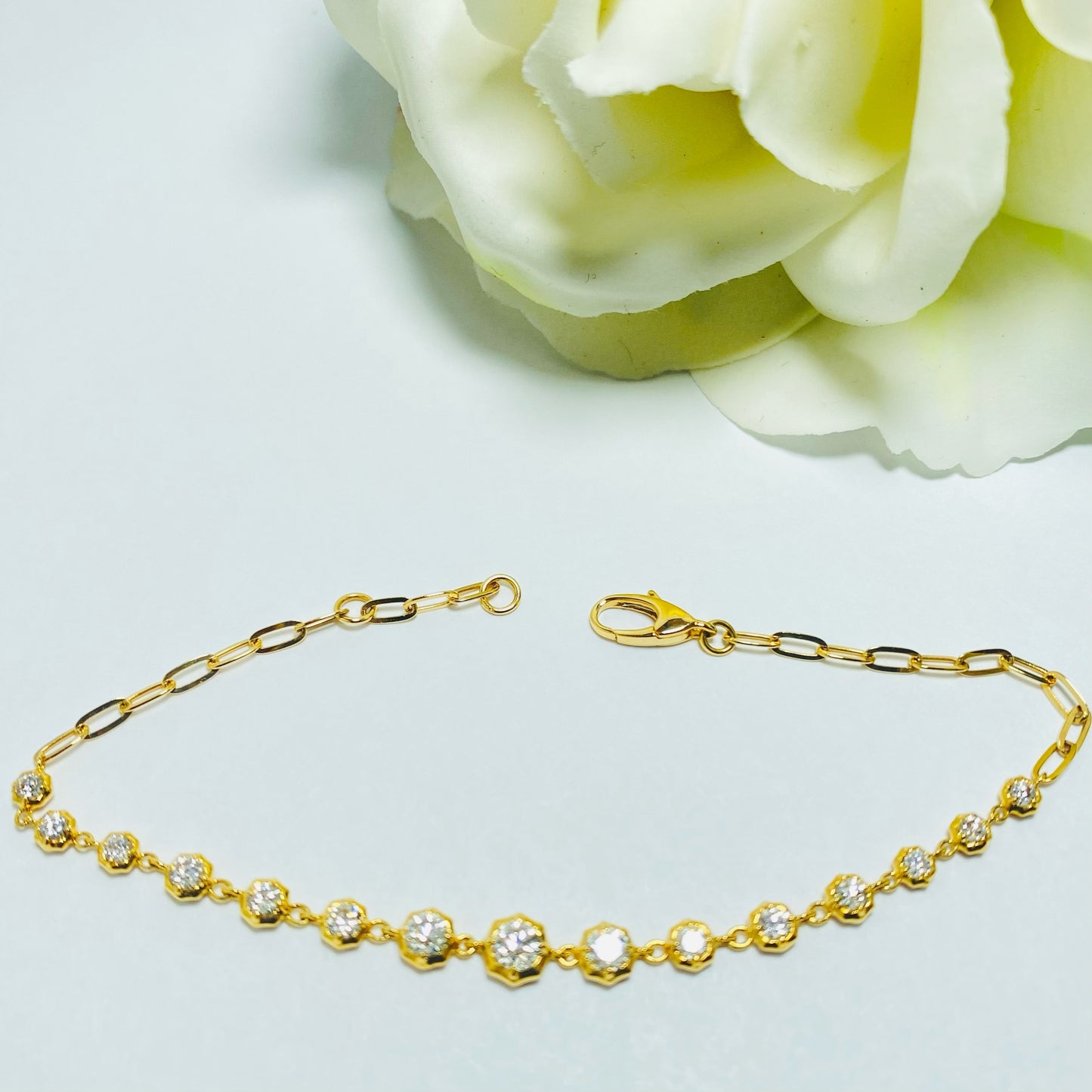 Linked Round Diamond Tennis Bracelet in 18k Yellow Gold