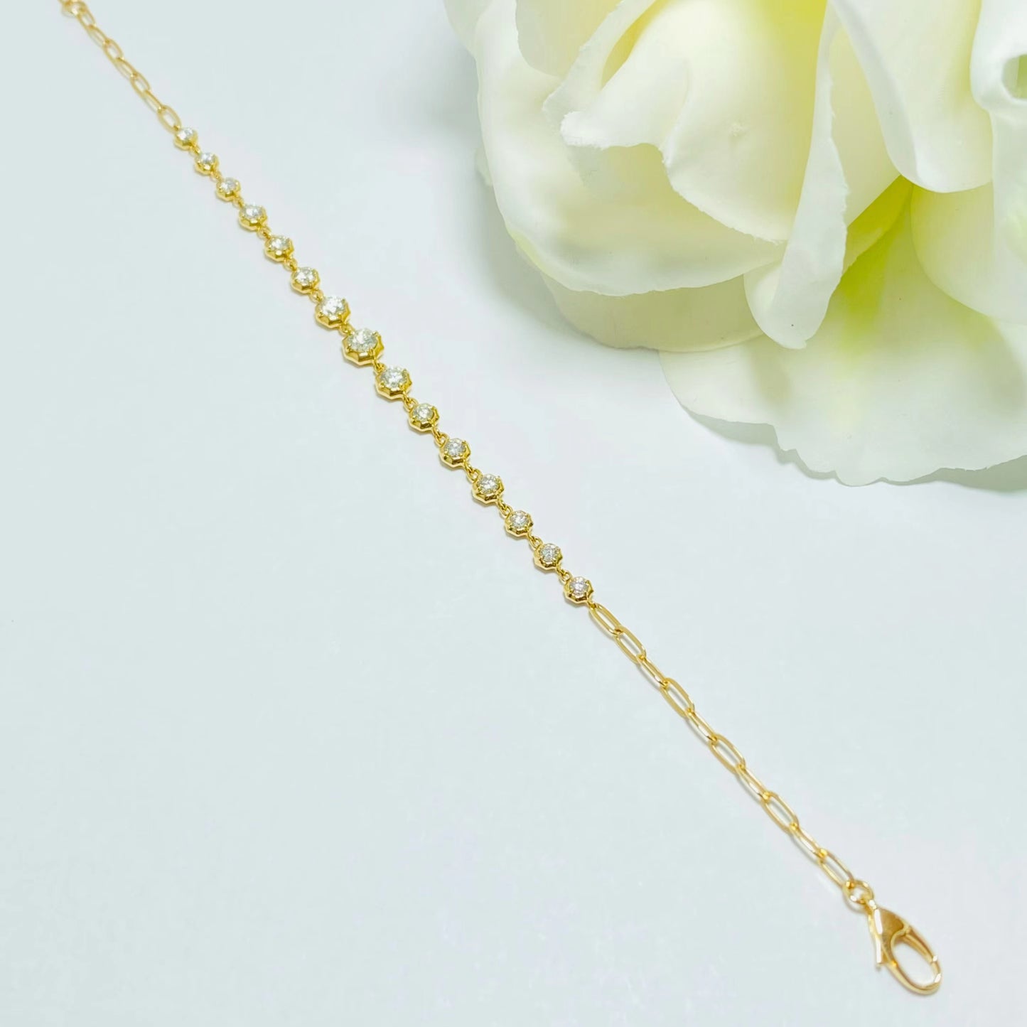 Linked Round Diamond Tennis Bracelet in 18k Yellow Gold